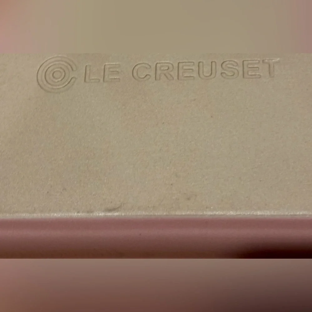 NWT Le Creuset 18cm rectangular Baking dish- chiffon Pink